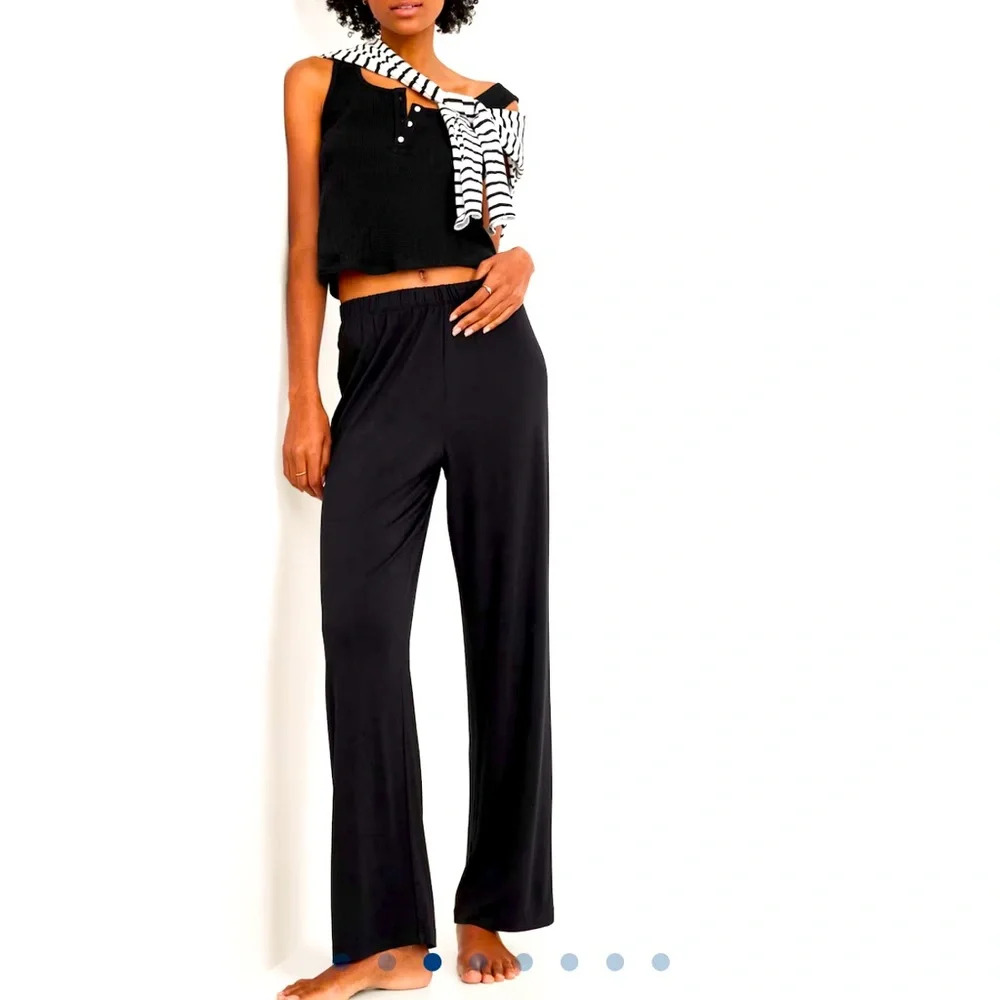 Old Navy lounge pants - black velour pull on wide leg soft & cozy NWT